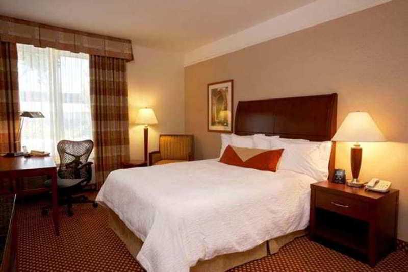 Hilton Garden Inn Cincinnati/Шаронвилл Экстерьер фото