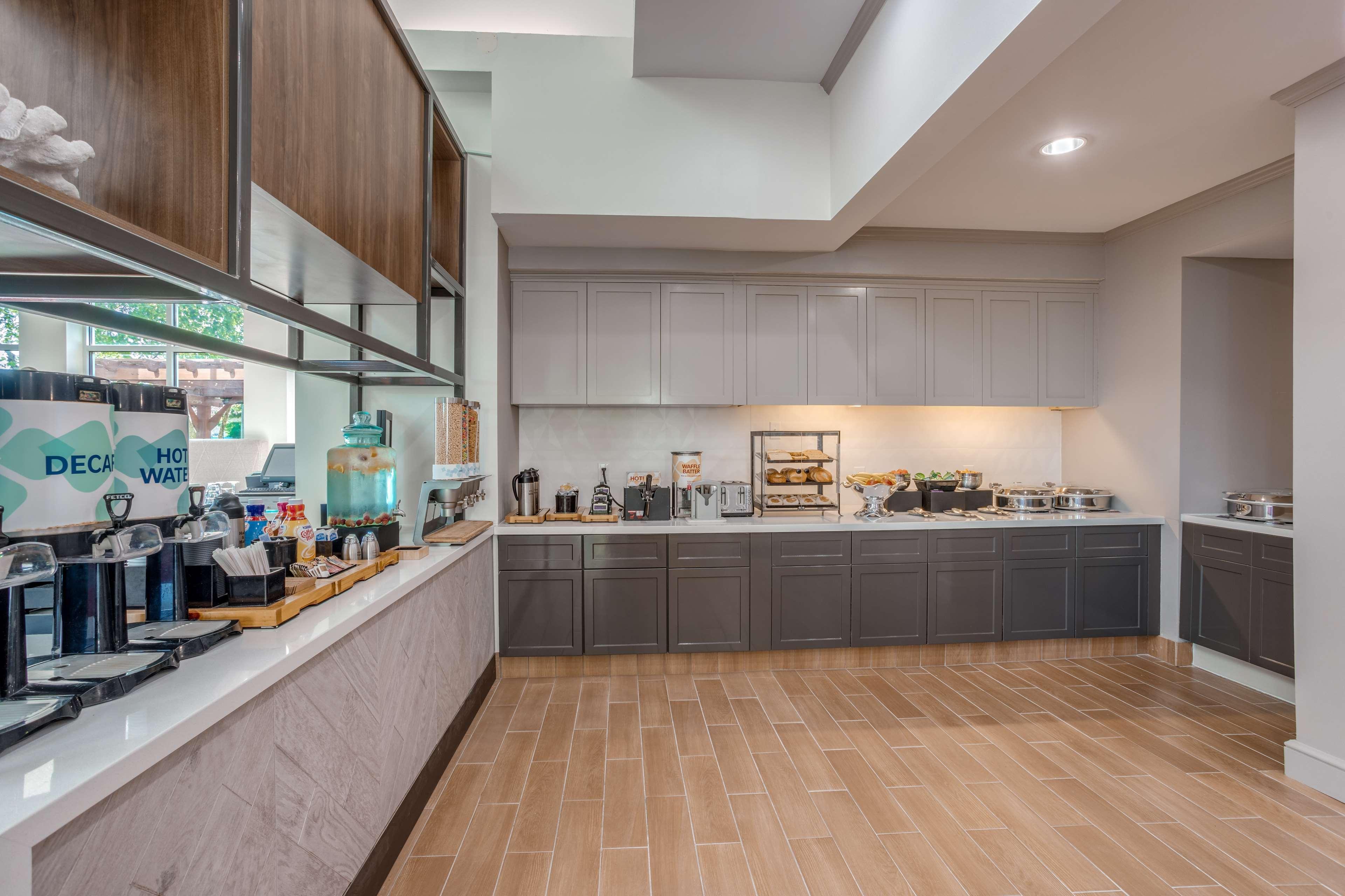 Hilton Garden Inn Cincinnati/Шаронвилл Экстерьер фото