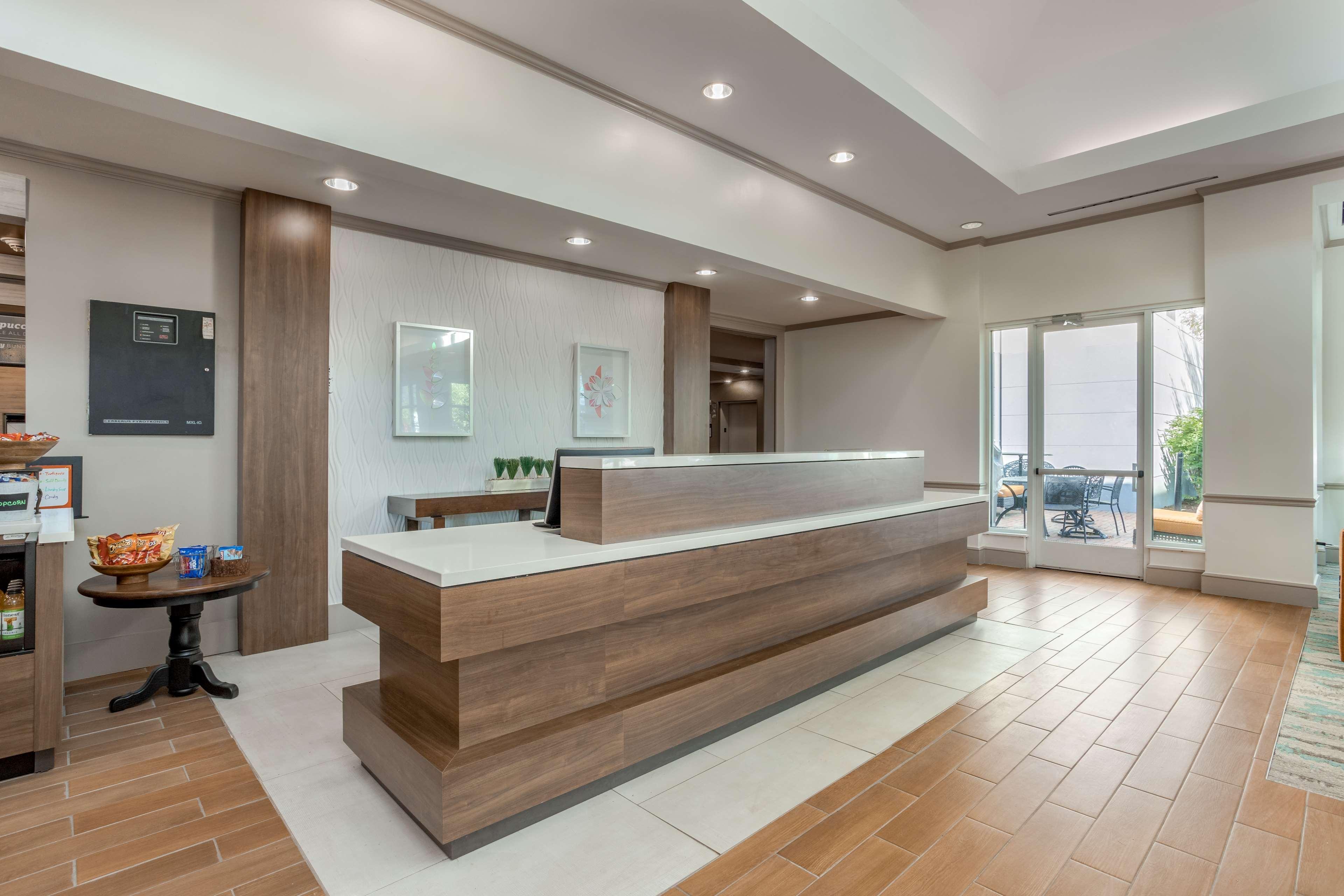 Hilton Garden Inn Cincinnati/Шаронвилл Экстерьер фото