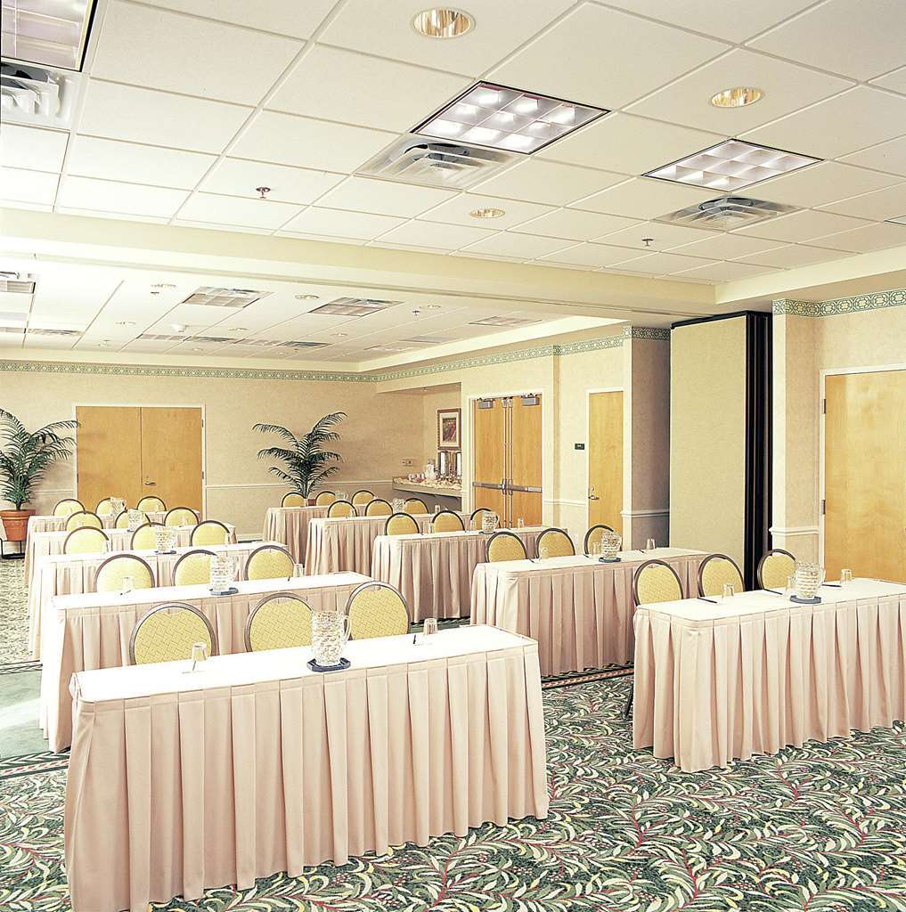 Hilton Garden Inn Cincinnati/Шаронвилл Удобства фото